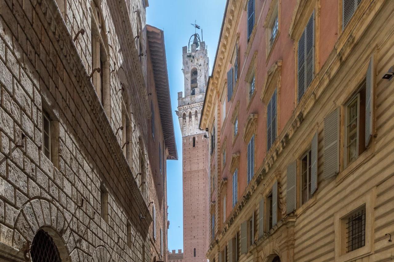 Colours Studio 10 M Away Piazza Del Campo سيينا المظهر الخارجي الصورة
